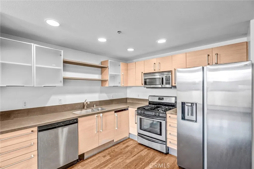 Additional image 9 of 1234 Wilshire Boulevard Unit 207, Los Angeles, CA 90017