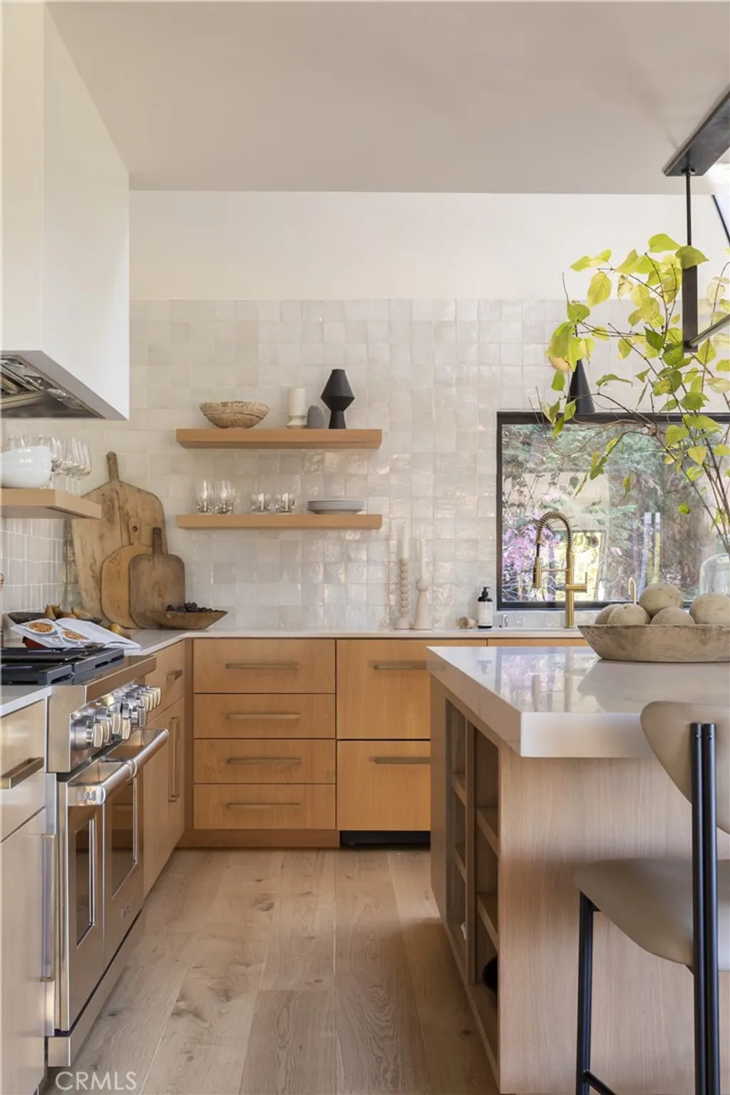 Additional image 6 of 654 S Cumberland Dr, Lake Arrowhead, CA 92352