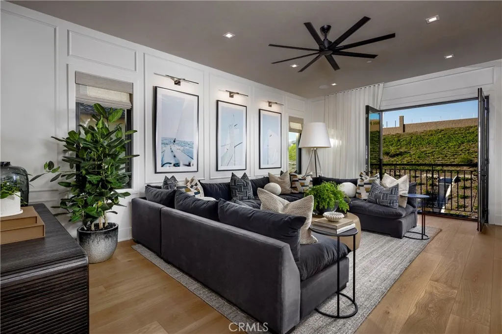 Additional image 16 of 560 Peninsula, Irvine, CA 92602