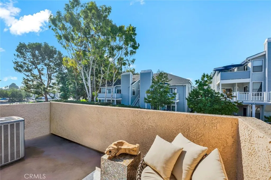 Additional image 24 of 4561 Warner Ave Unit 201, Huntington Beach, CA 92649