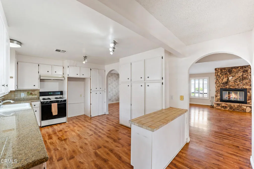 Additional image 70 of 75 Poinsettia Gardens Drive, Ventura, CA 93004