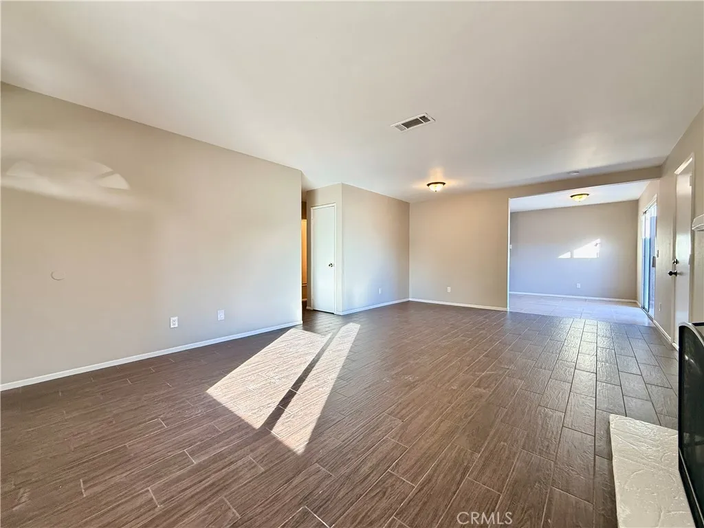 Additional image 37 of 17365 Newmont Ave, Lancaster, CA 93535