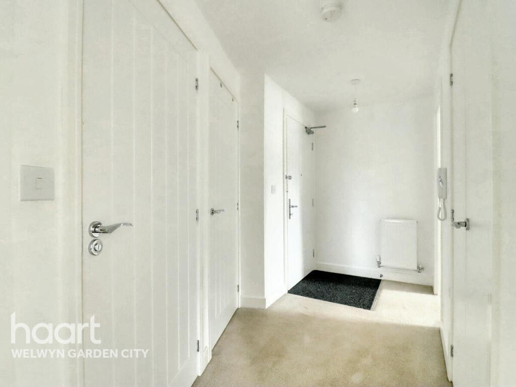 Bridge Road East, Welwyn Garden City