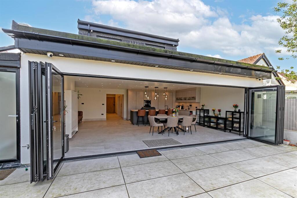 Additional image 17 of South Riding, Bricket Wood, St. Albans