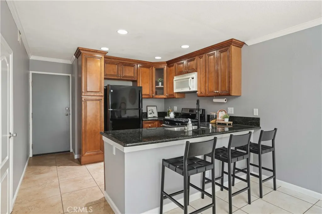 Additional image 30 of 23542 Newhall Avenue Unit 5, Newhall, CA 91321