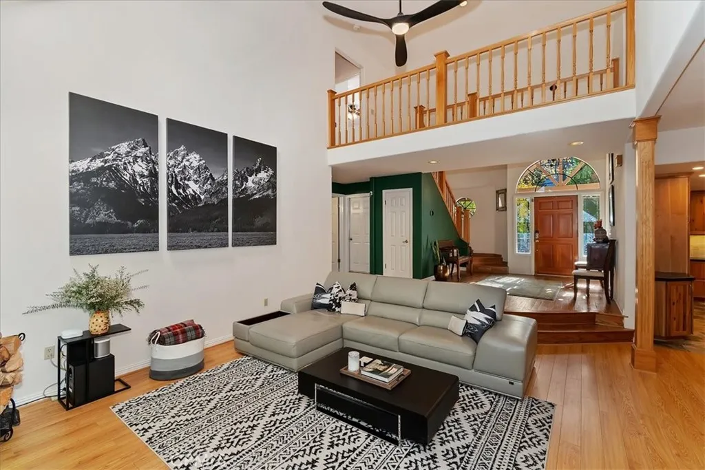 Additional image 45 of 27162 Peninsula Drive, Lake Arrowhead, CA 92352