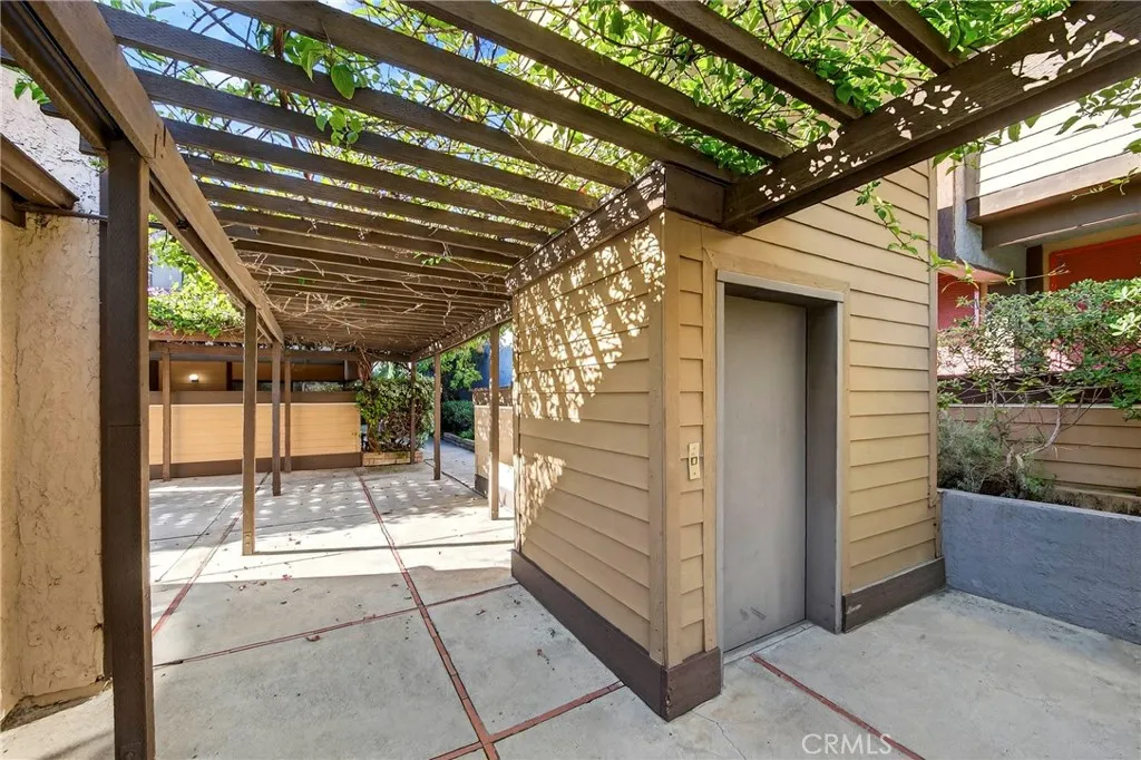 Additional image 25 of 421 S Van Ness Ave Unit 6, Los Angeles, CA 90020