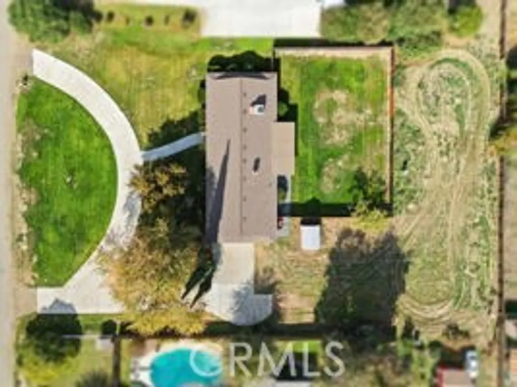 850 Palmer Circle, Lemoore, CA 93245