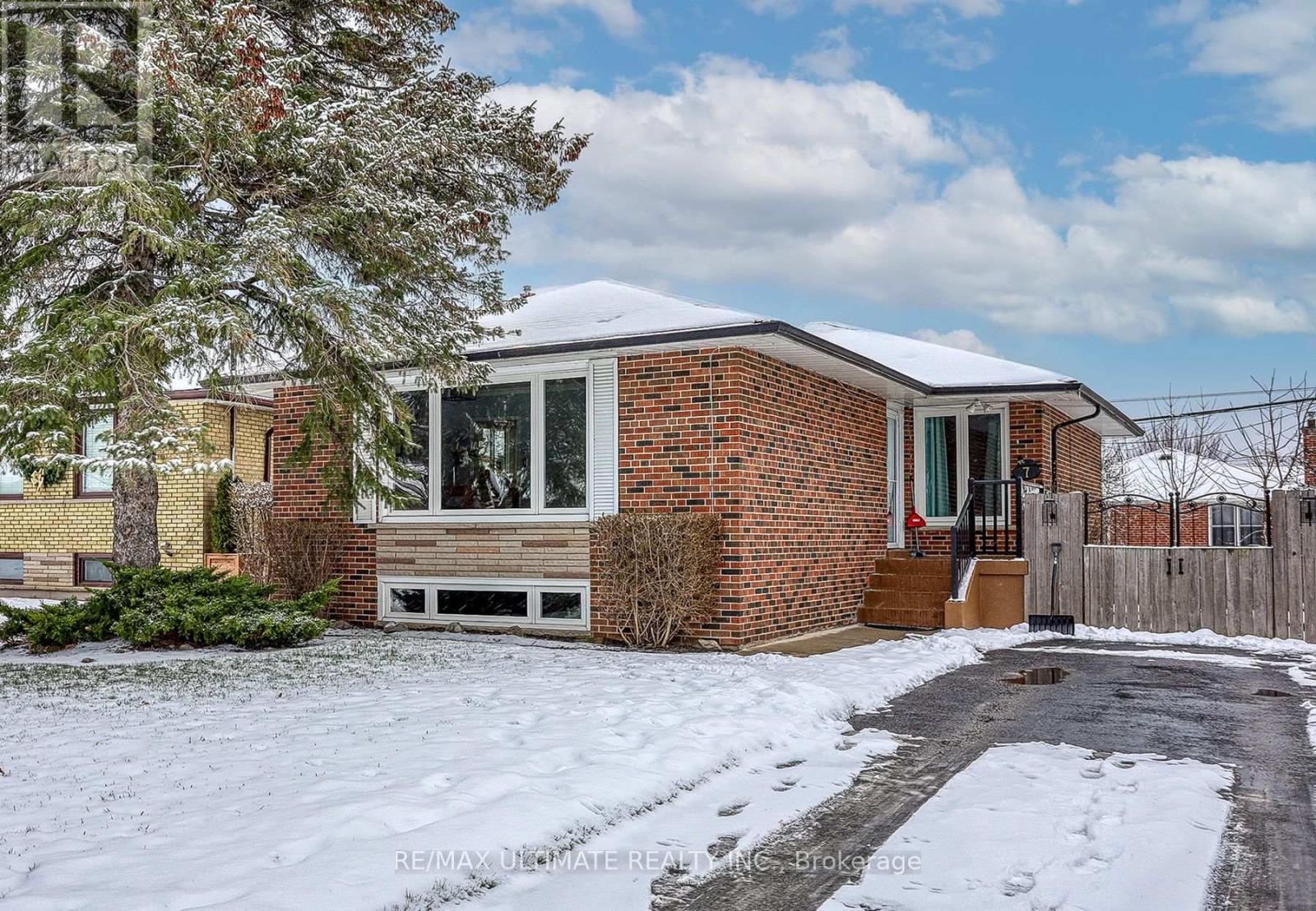 Property image for 7 CHOPIN AVENUE|Toronto (Ionview), Ontario M1K2W3