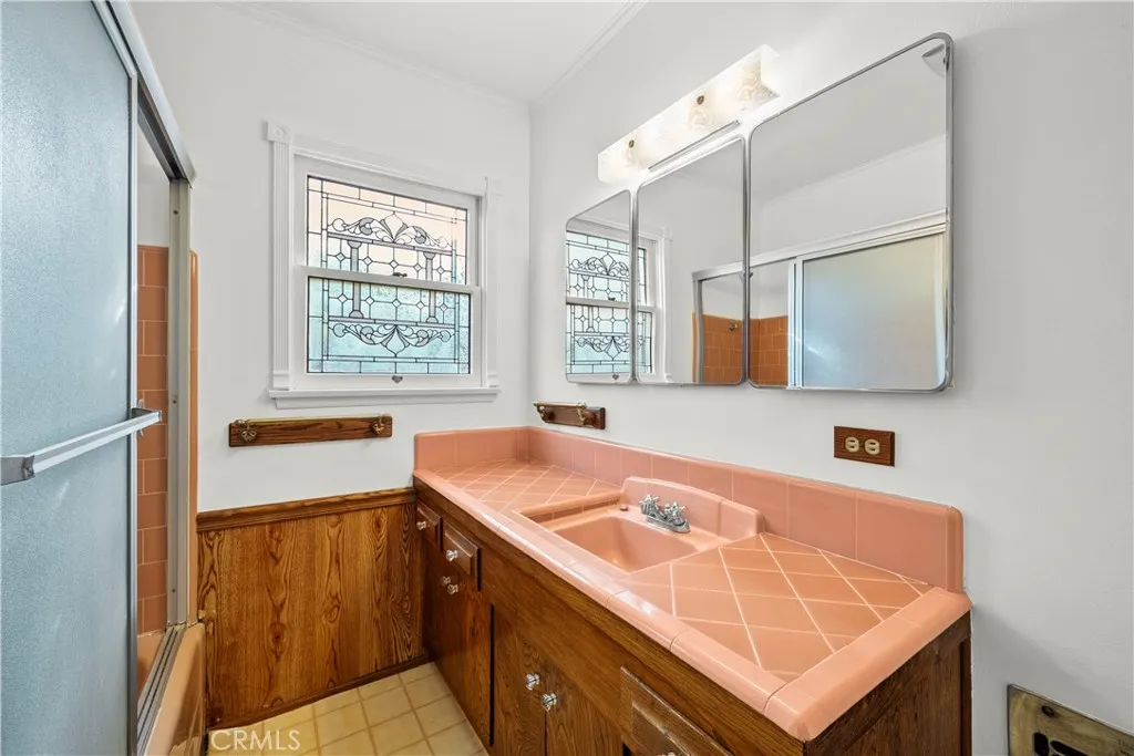 Additional image 55 of 24422 Valley St, Newhall, CA 91321