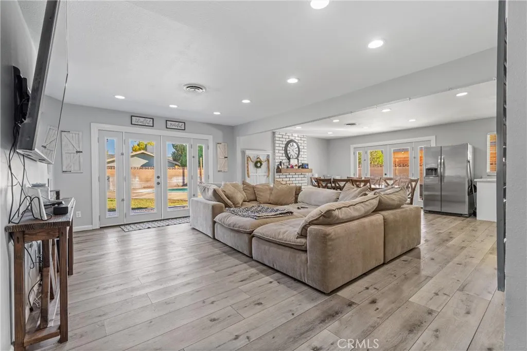 Additional image 7 of 44170 Halcom Ave, Lancaster, CA 93536