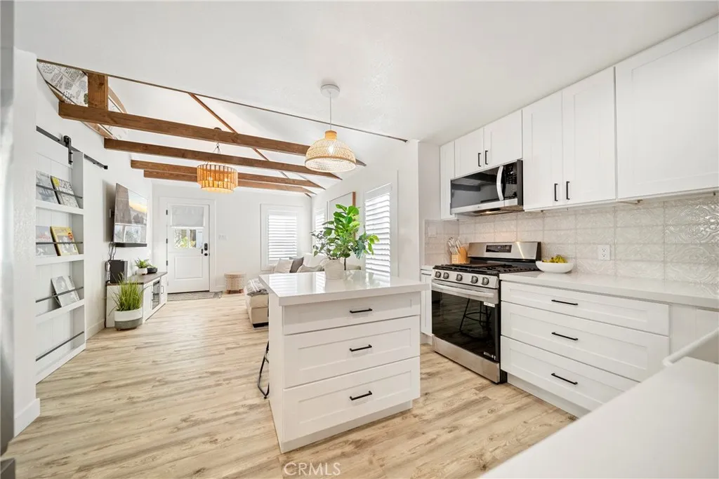 Additional image 66 of 125 Santa Paula Ave, Oxnard, CA 93035