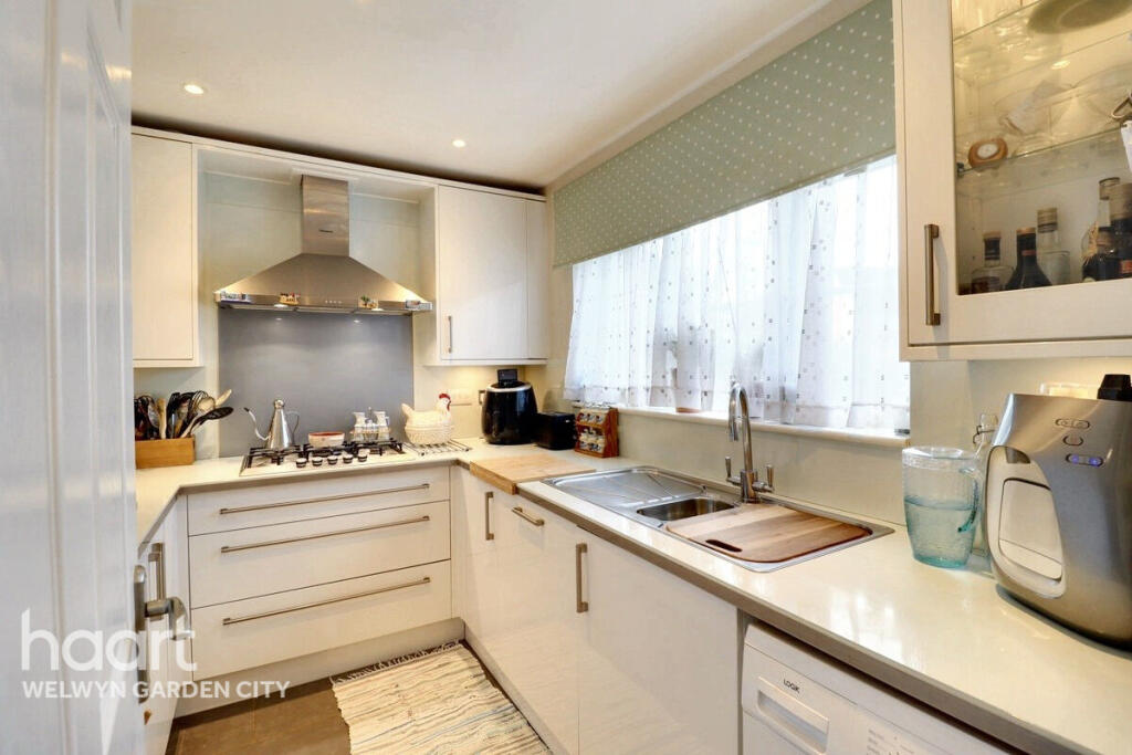 Additional image 6 of Gorseway, Hatfield