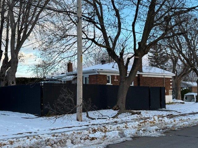 Property image for 242 Rue Léveillé|Laval (Pont-Viau), Quebec H7G1E6