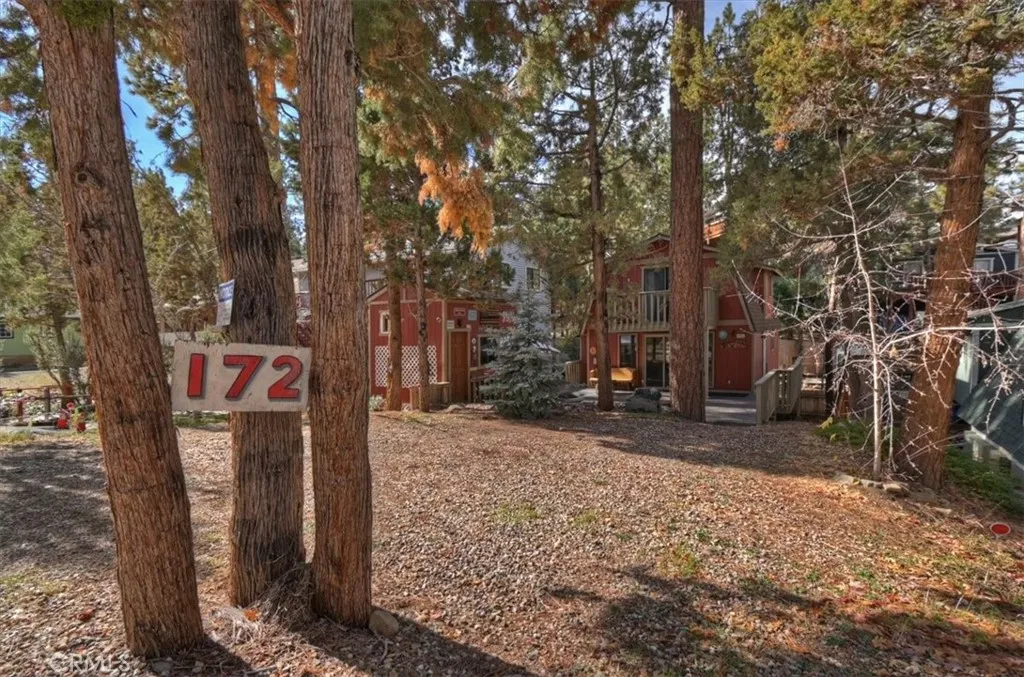 Additional image 38 of 172 Vista Ln, Sugarloaf, CA 92386