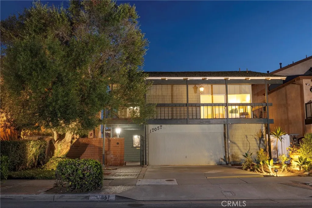 Additional image 2 of 17057 Edgewater Ln, Huntington Beach, CA 92649