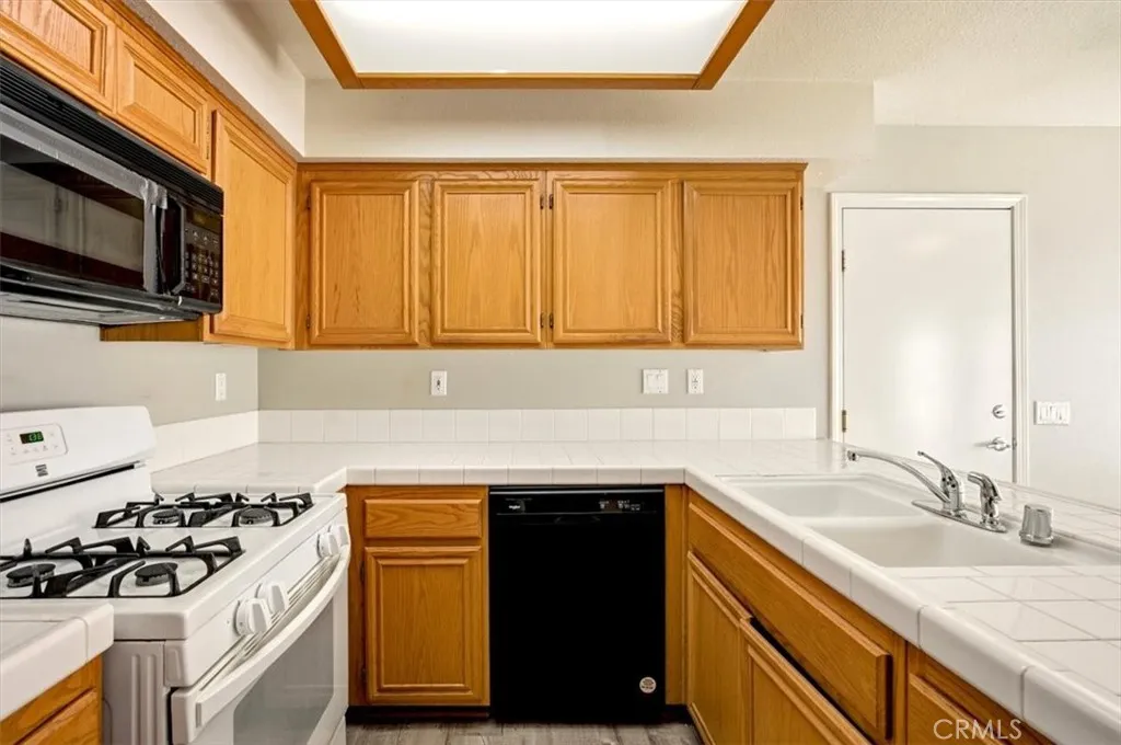 Additional image 48 of 19146 Oak St, Apple Valley, CA 92308