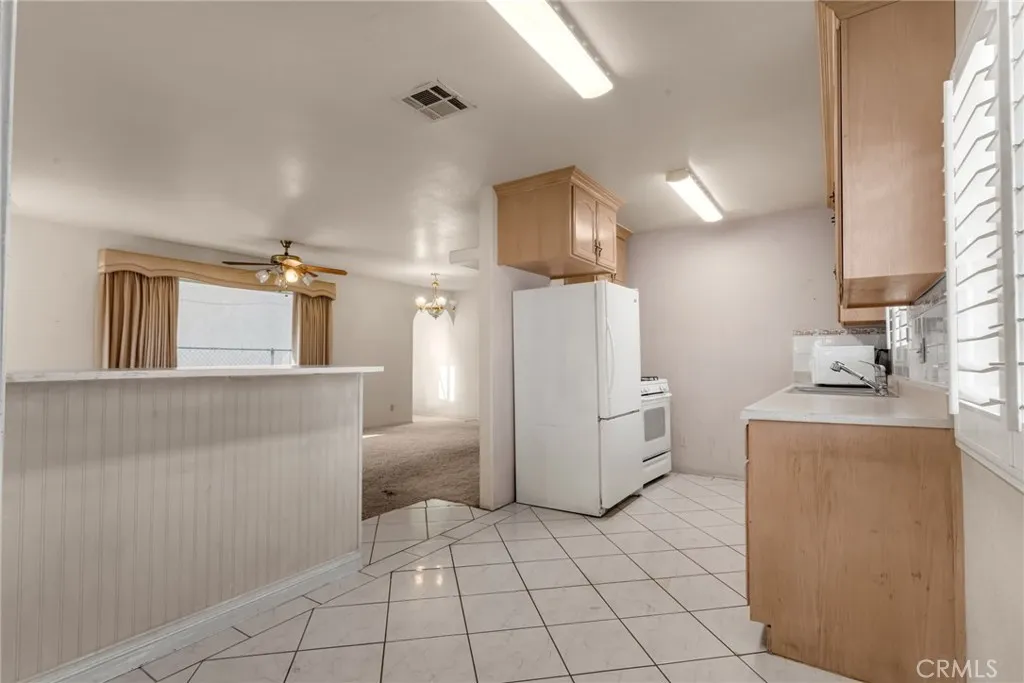 Additional image 13 of 323 E 102nd St., Los Angeles, CA 90003