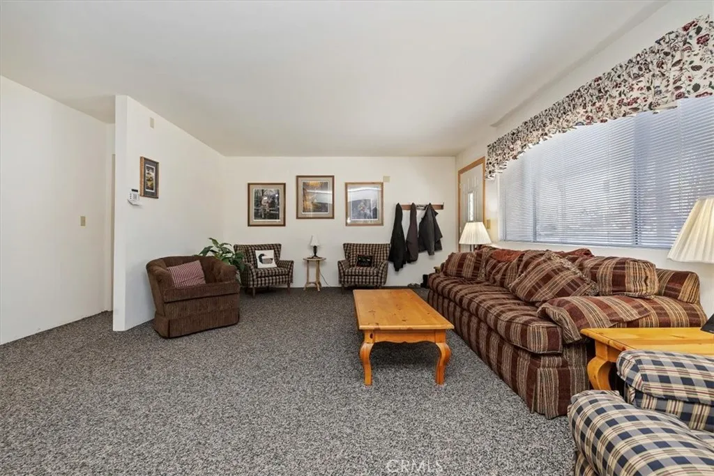 Additional image 13 of 627 Sunset Lane, Sugarloaf, CA 92386