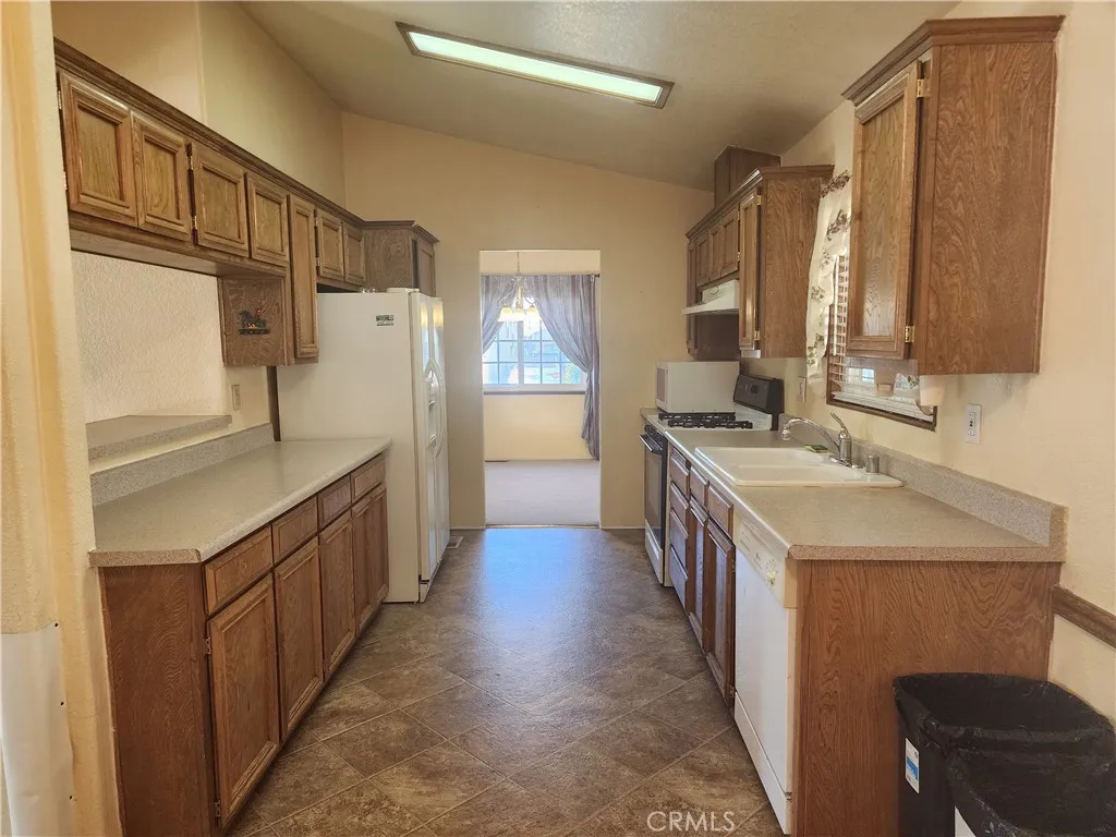 Additional image 15 of 45465 25th Street E Unit 176, Lancaster, CA 93535