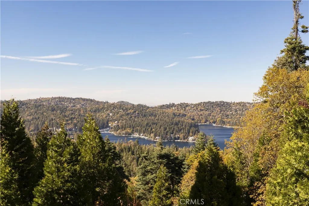 Additional image 4 of 654 S Cumberland Dr, Lake Arrowhead, CA 92352