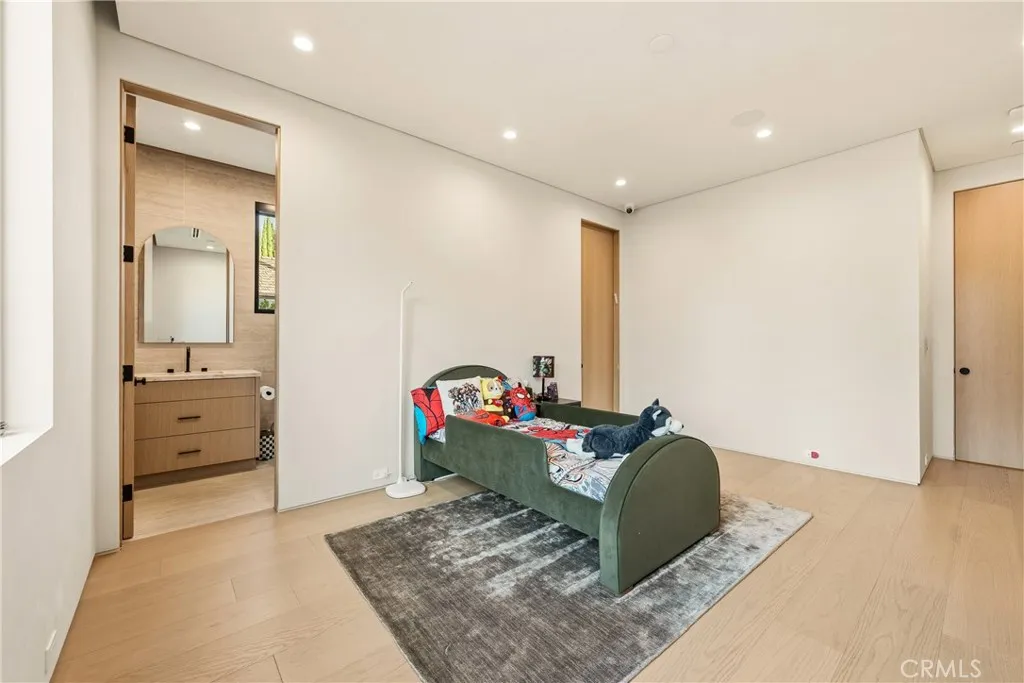 Additional image 40 of 22924 Erwin Street, Woodland Hills, CA 91367