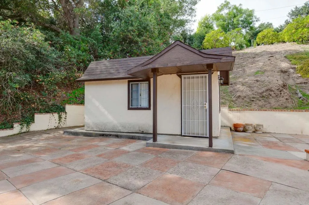 Additional image 102 of 2573 Los Alisos S, Fallbrook, CA 92028