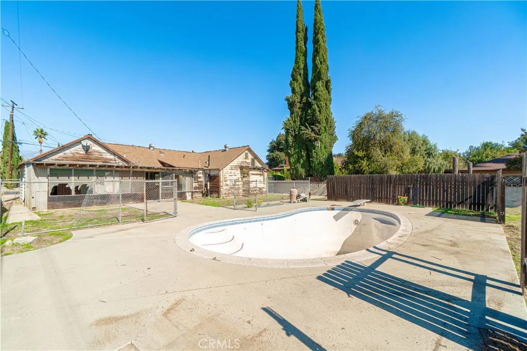 Additional image 37 of 545 W Locust St, Ontario, CA 91762