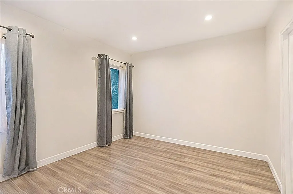 Additional image 32 of 15439 Hart Street, Van Nuys, CA 91406