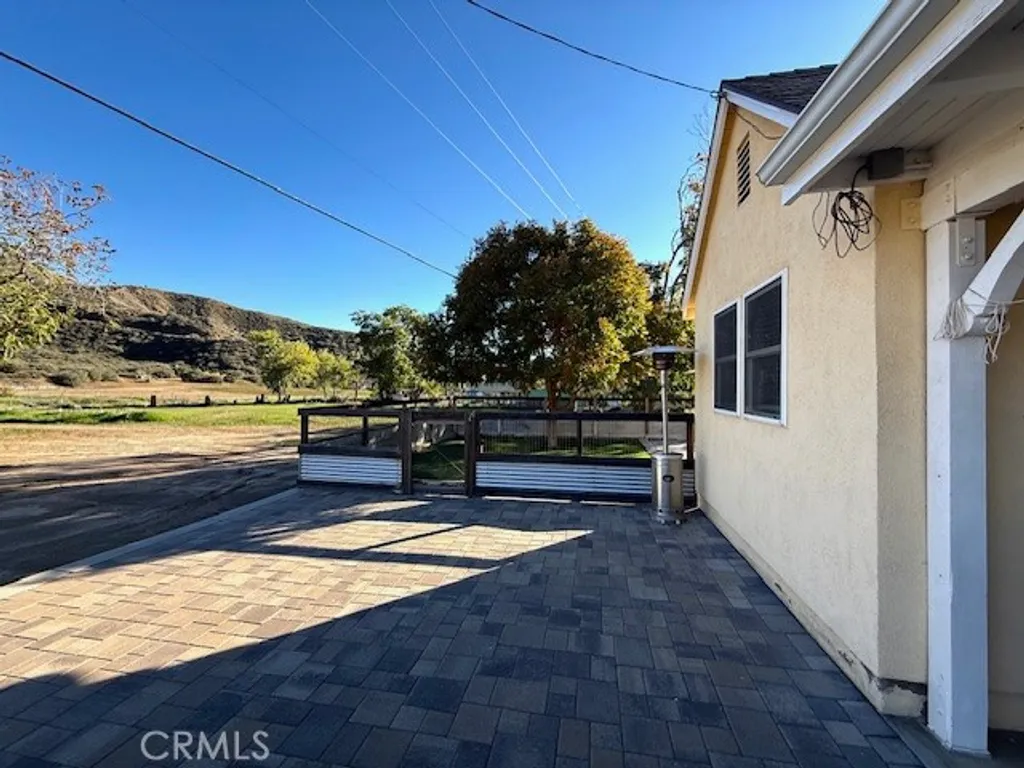 Additional image 4 of 30076 Bouquet Canyon Rd, Saugus, CA 91390