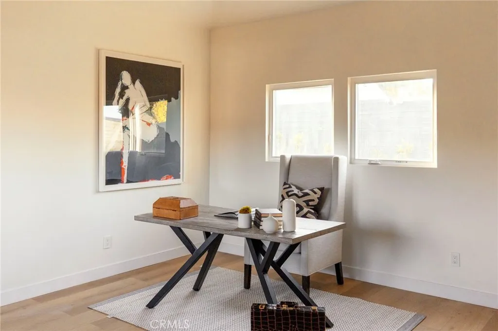 3554 S Sycamore Ave, Los Angeles, CA 90016