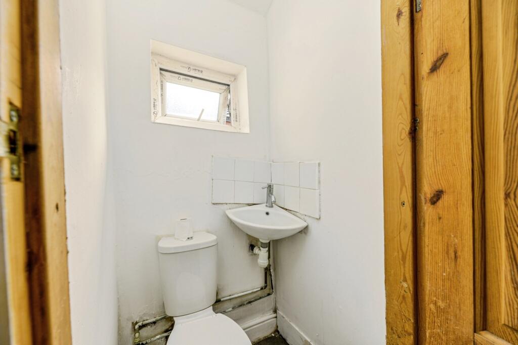 Additional image 13 of Solihull Road, Sparkhill, Birmingham, West Midlands, B11