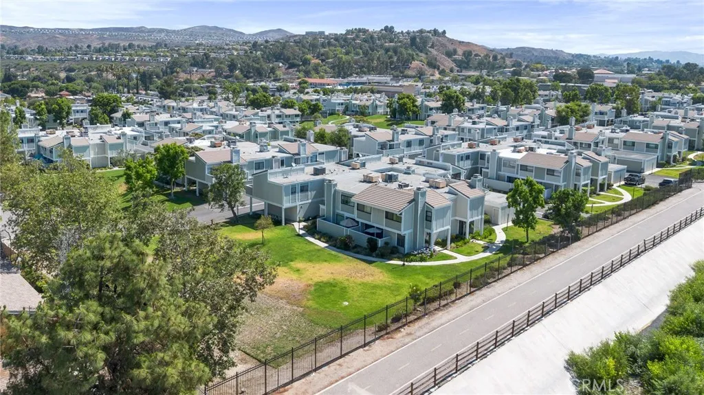 Additional image 30 of 27114 Hidaway Avenue Unit 3, Canyon Country, CA 91351