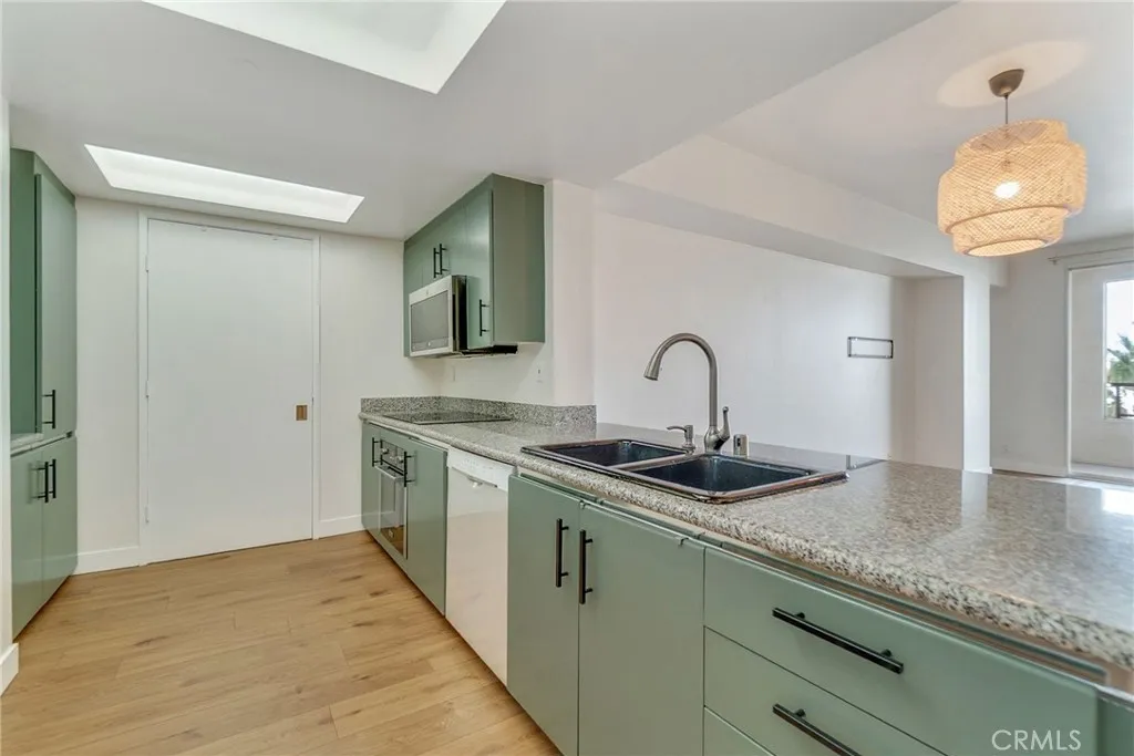 Additional image 95 of 850 E Ocean Blvd Unit 613, Long Beach, CA 90802