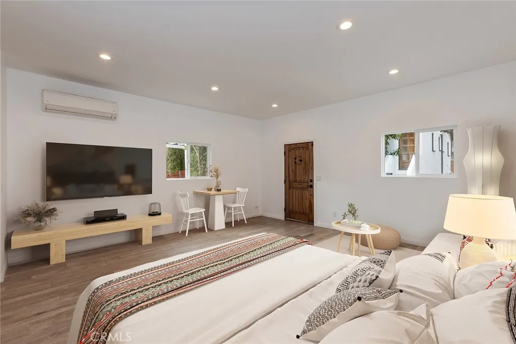 Additional image 81 of 100 W Tremont St, Pasadena, CA 91103