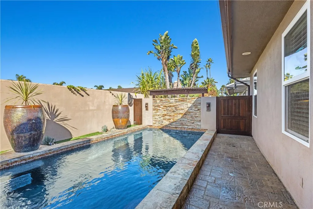 Additional image 27 of 16931 Roundhill Dr, Huntington Beach, CA 92649