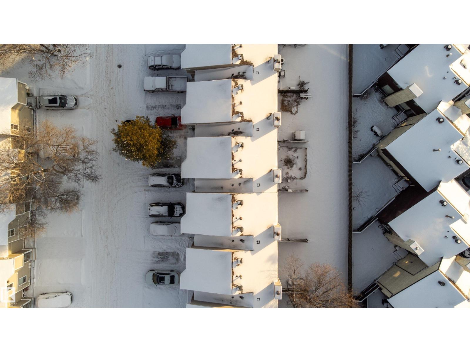 644 SADDLEBACK RD NW|Edmonton, Alberta T6J4Z3