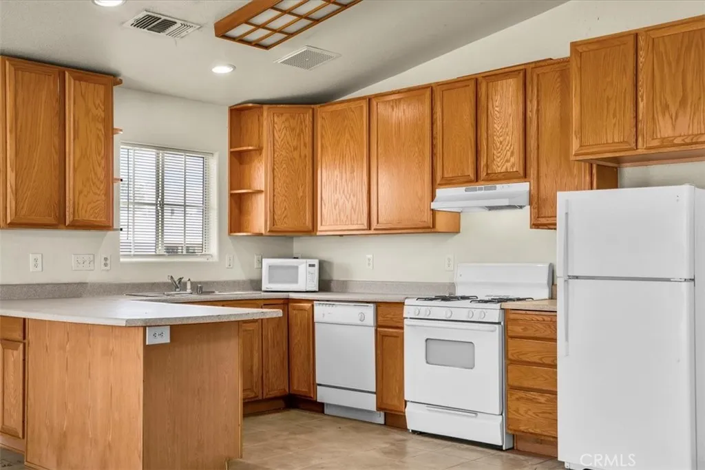 Additional image 8 of 5564 Mariposa, 29 Palms, CA 92277