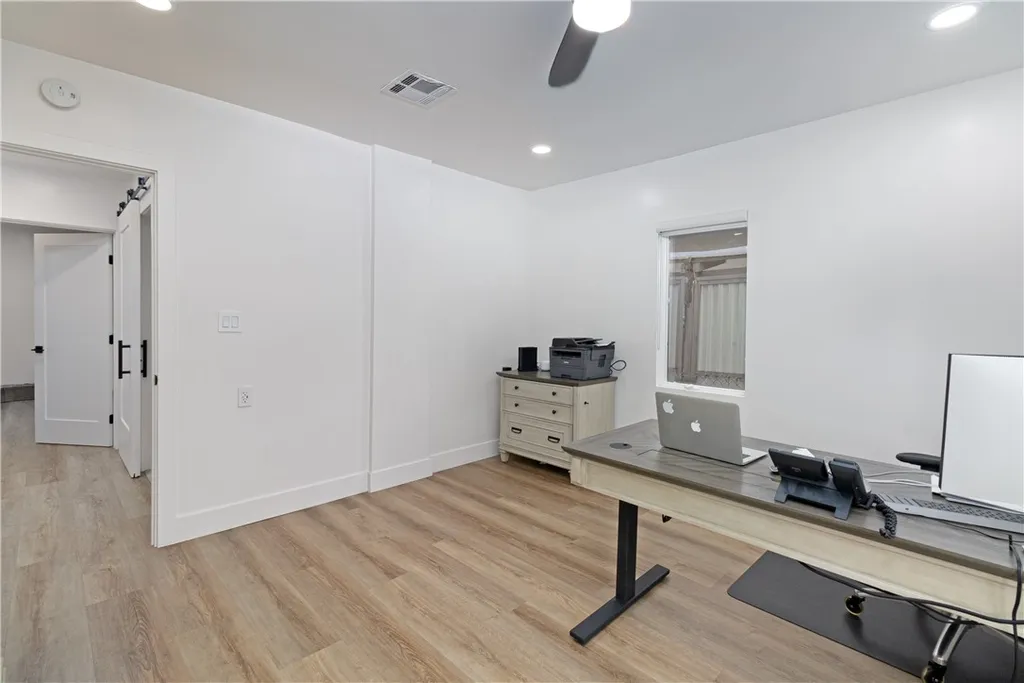 Additional image 27 of 5439 Gentry Avenue, Valley Village, CA 91607