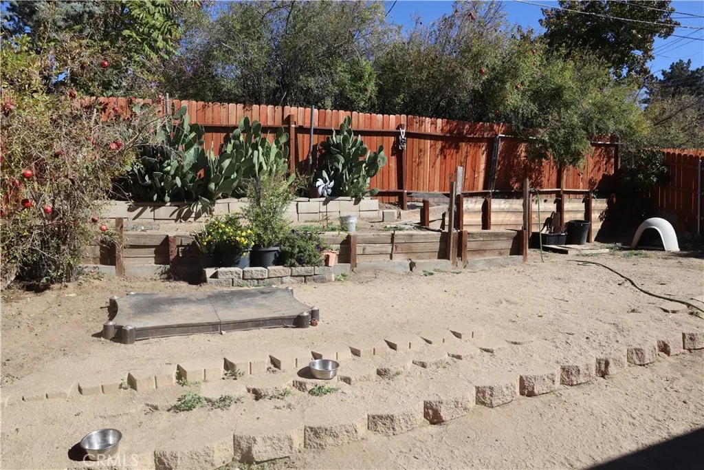 Additional image 38 of 14955 Elizabeth Lake Rd, Lake Hughes, CA 93532