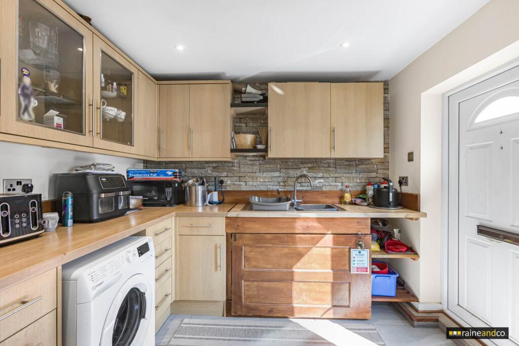 Additional image 47 of Aldykes, Hatfield