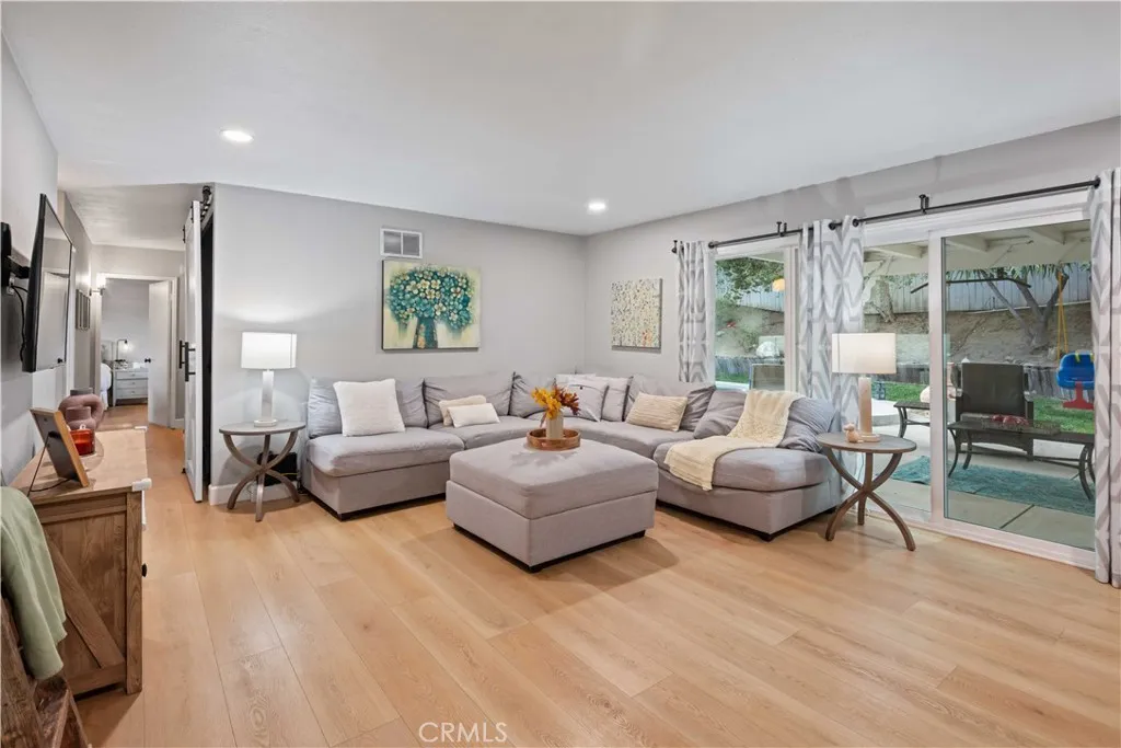 Additional image 36 of 26219 Larkhaven Place, Newhall, CA 91321