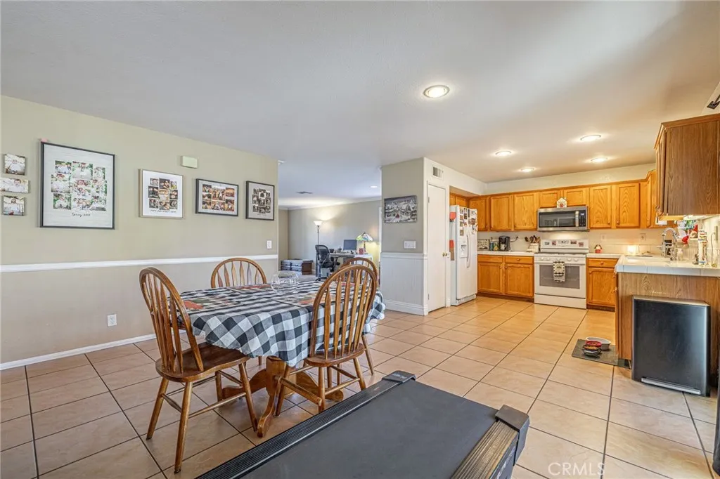 Additional image 13 of 45620 17th St W, Lancaster, CA 93534