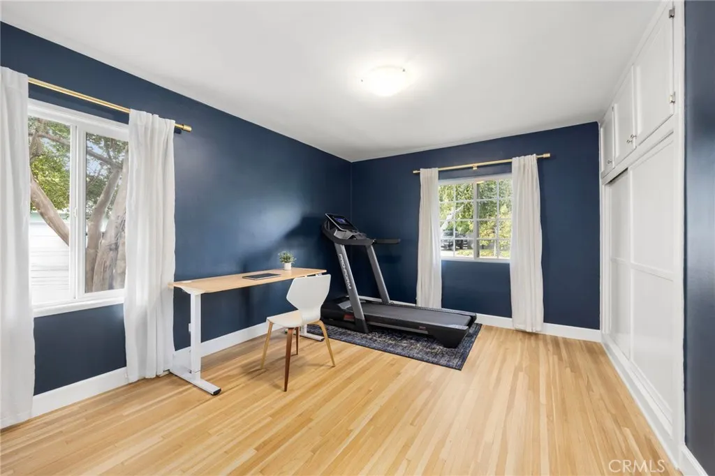 Additional image 47 of 16600 Gilmore Street, Lake Balboa, CA 91406