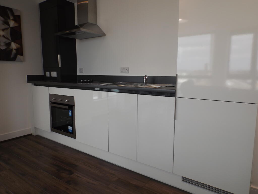 Additional image 3 of Fabrick Square