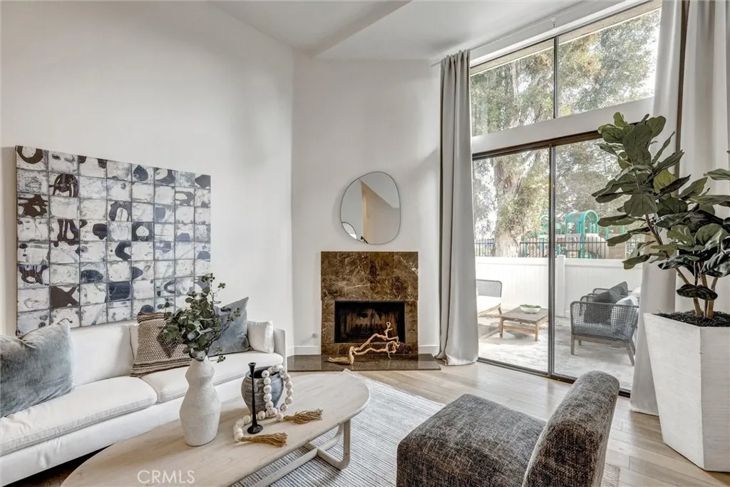 Additional image 7 of 380 W Wilson Street Unit C101, Costa Mesa, CA 92627