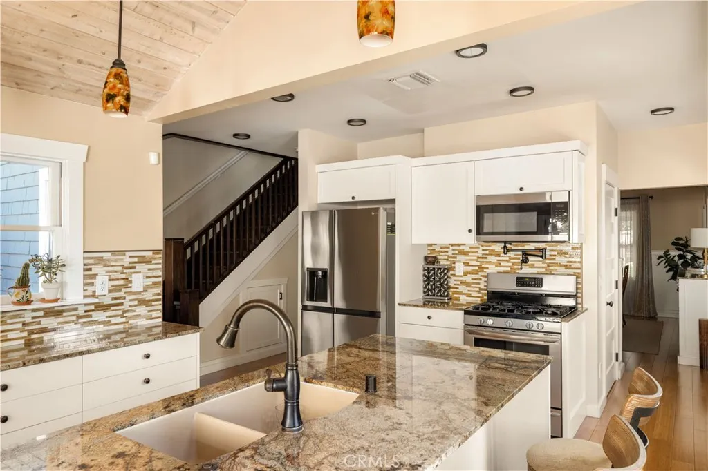 Additional image 52 of 1065 Locust St, Pasadena, CA 91106