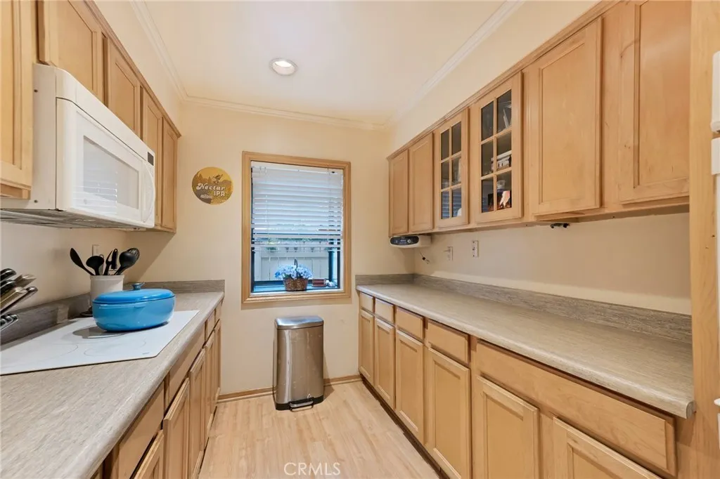 Additional image 7 of 8060 Canby Avenue Unit 2, Reseda, CA 91335