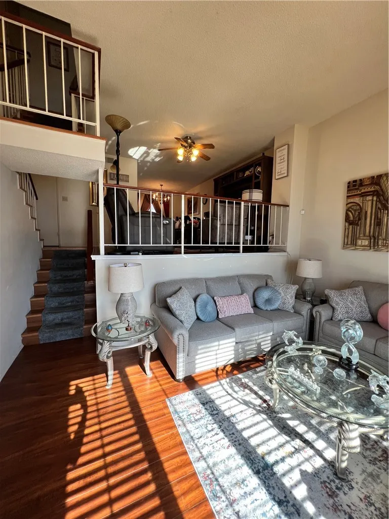 Additional image 17 of 19230 Wyandotte Unit 14, Reseda, CA 91335