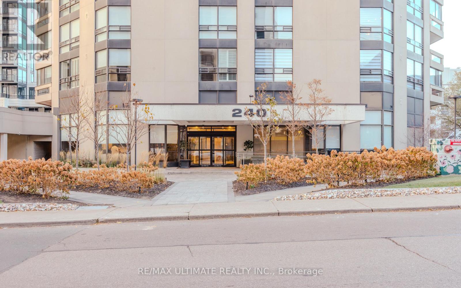 Property image for 201 - 240 HEATH STREET W|Toronto (Forest Hill South), Ontario M5P3L5